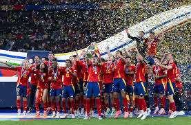 28圈网页版：客场遭那波利逆转 尤文图斯吞下本赛季意甲首败.